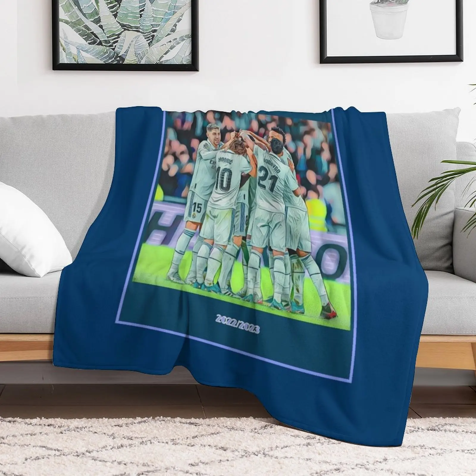 Rea Madrid players team celebration goal Throw Blanket