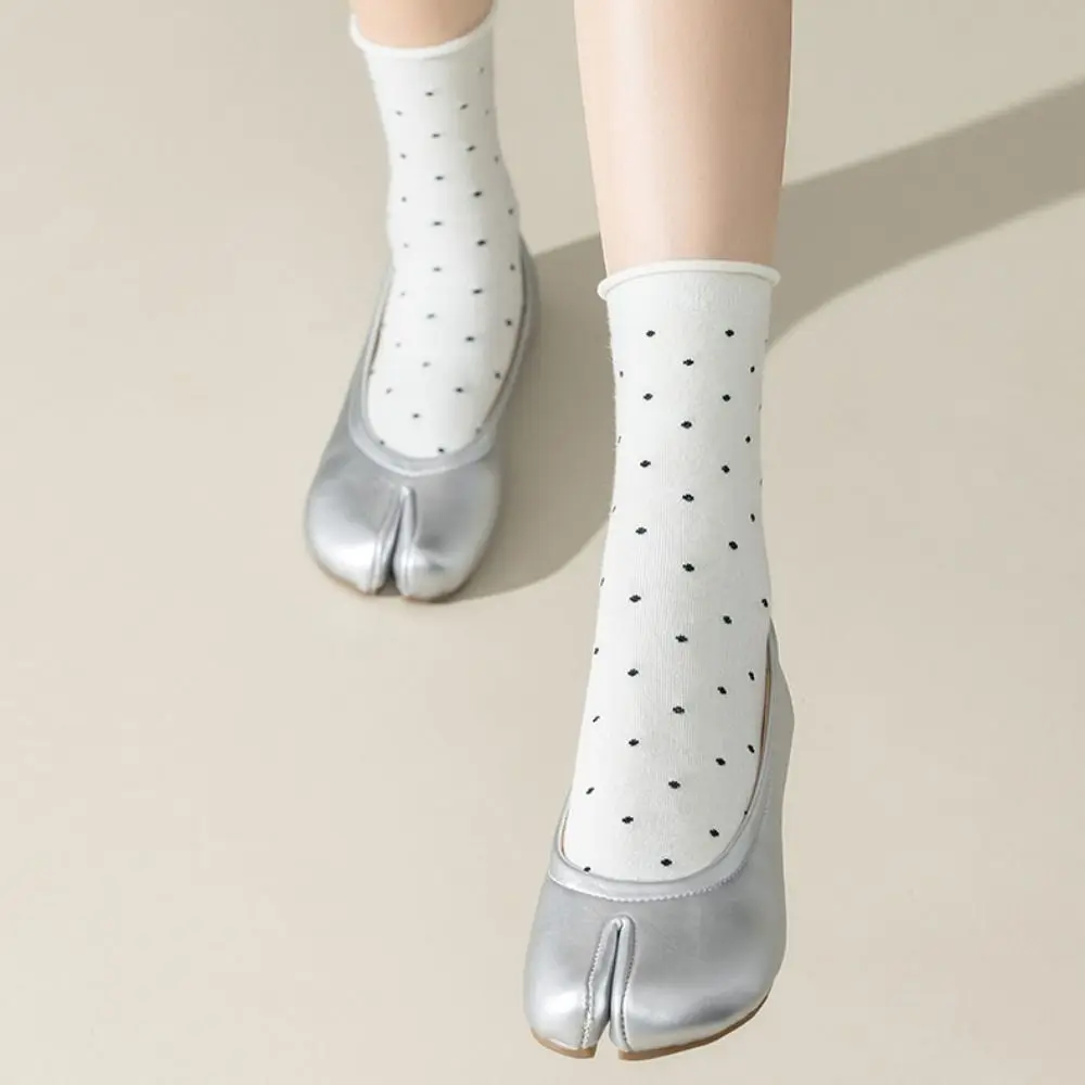 Comfortable Dots Two Toe Tube Socks Cotton Thin Separate Toe Socks Ruffle Breathable Mid-calf Socks for 2Pairs Girl