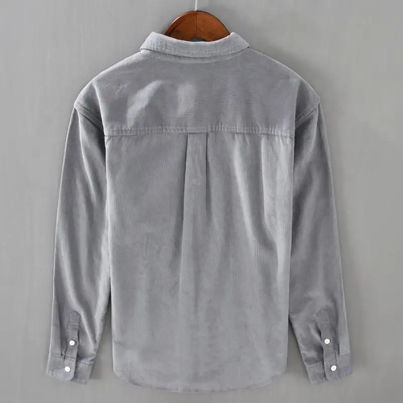 2023 Frühling und Herbst japanische Retro-Kunst lässig lose Revers Langarm einfarbig vielseitige übergroße Cord Herren pullover