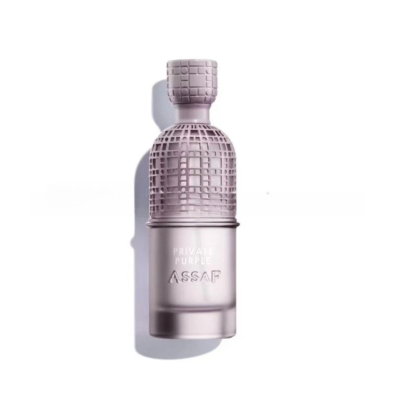 عطر العود العربي الفاخر، رائحة خشبية غامضة عميقة، عطر يدوم طويلاً