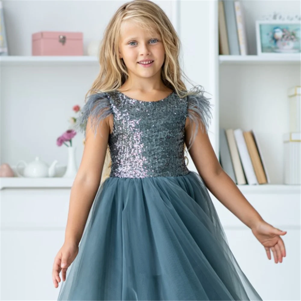 

Sleeveless Feather Tulle Glittering Backless Flower Girl Dress Princess First Communion Dresses Kids Surprise Birthday Present