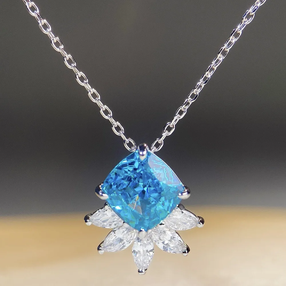 

S925 Pure Silver High Carbon Diamond Necklace, Navy Blue Treasure Square Color Treasure High Carbon Diamond Chain, Collarbone