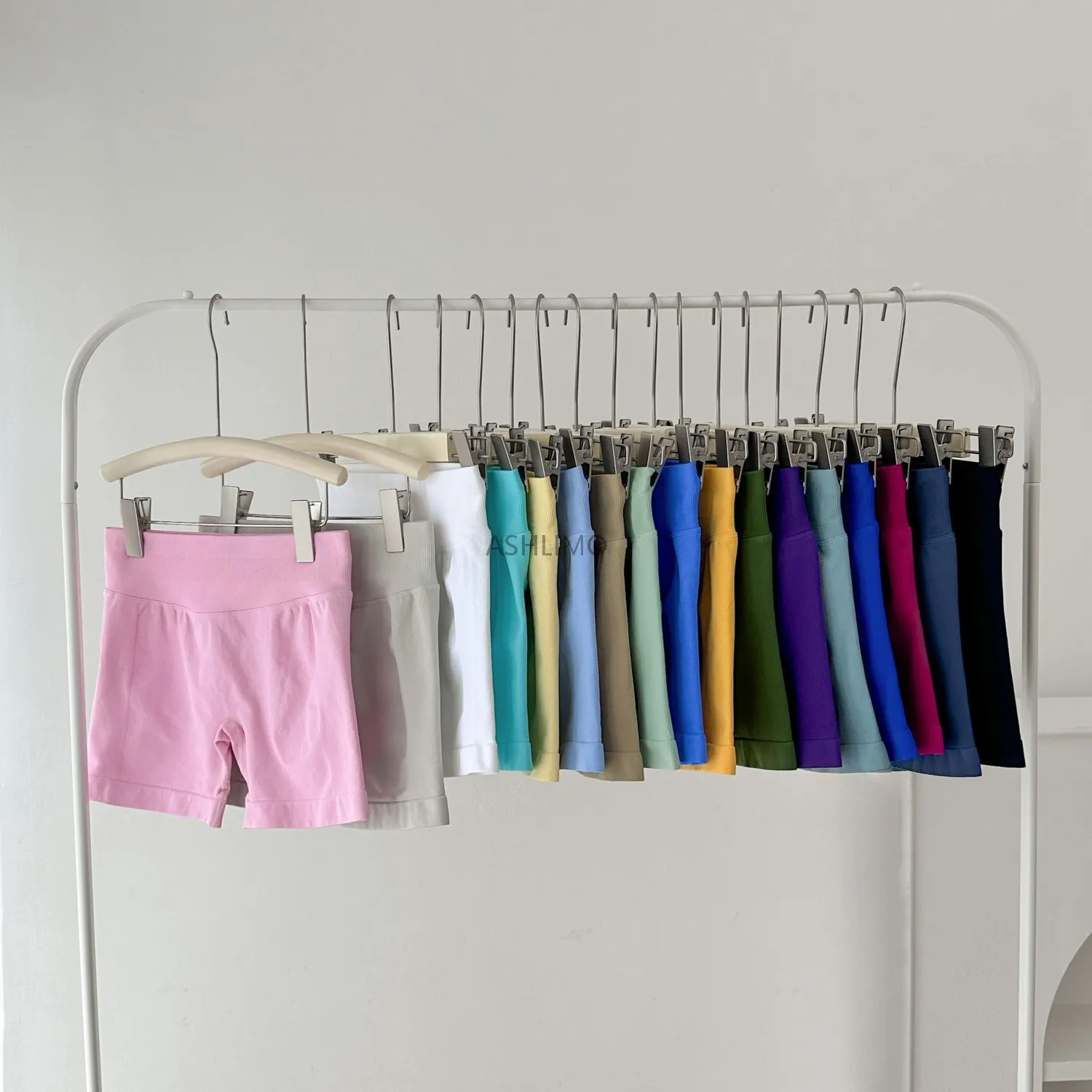 Short de sport froissé pour femmes, short de gymnastique, taille basse, sans couture, pour Yoga, haute élasticité, pour course à pied, motard