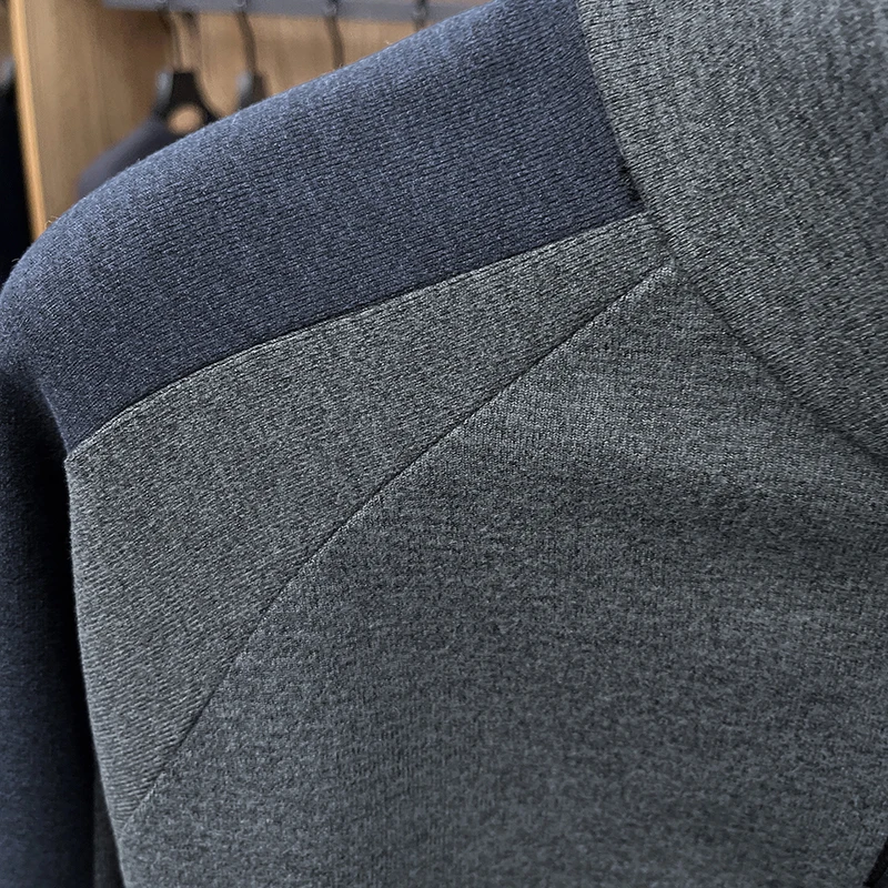 Trendiges T-Shirt mit halbem Reißverschluss und Stehkragen, bedruckt, Herbst-Winter, winddicht, warm, Farbblock-Design, langärmelig, Business-Casual-Herrenbekleidung – Detail 10