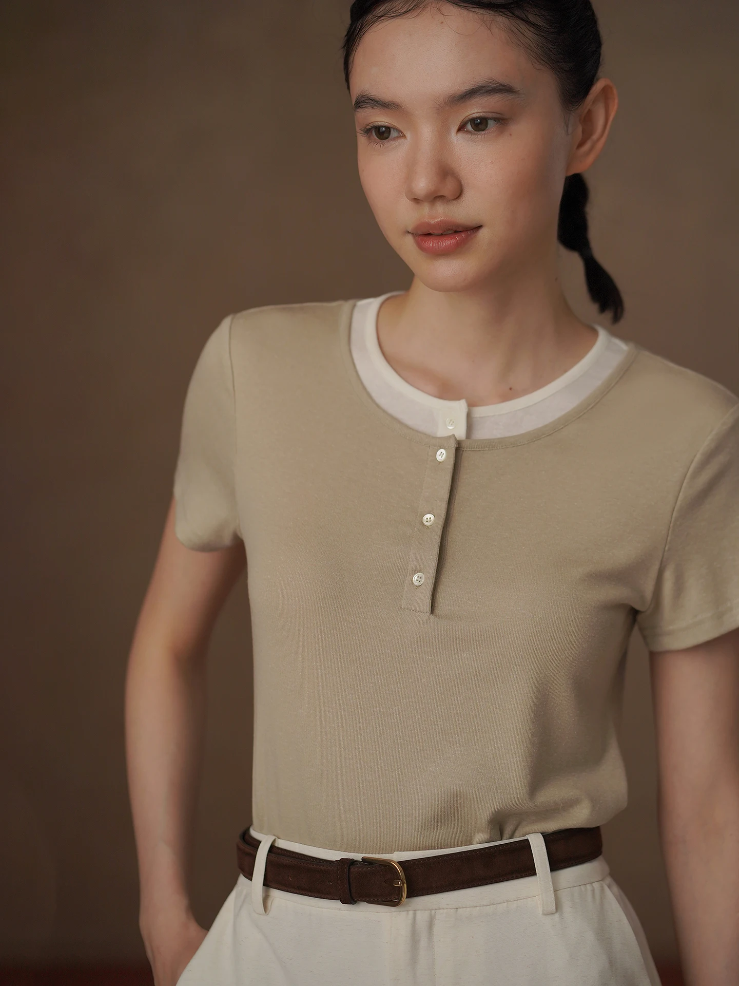 Slimming Effectiveness T-Shirt with Button Detail Henry Collar Short Sleeve Layering Ruche Design Casual Wear for Women