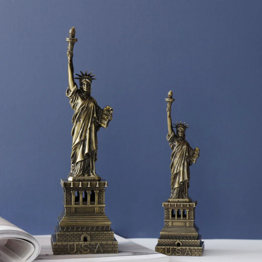

Statue of Liberty Ornament European Style Independence Day Home Decor Table Adornment Metal Yard Ornaments