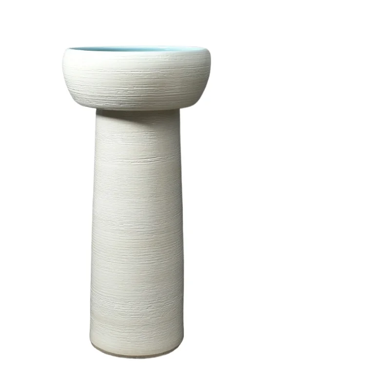 

Открытый балкон, ванная комната, умывальник колонного типа, простой встроенный умывальник, умывальник открытого двора