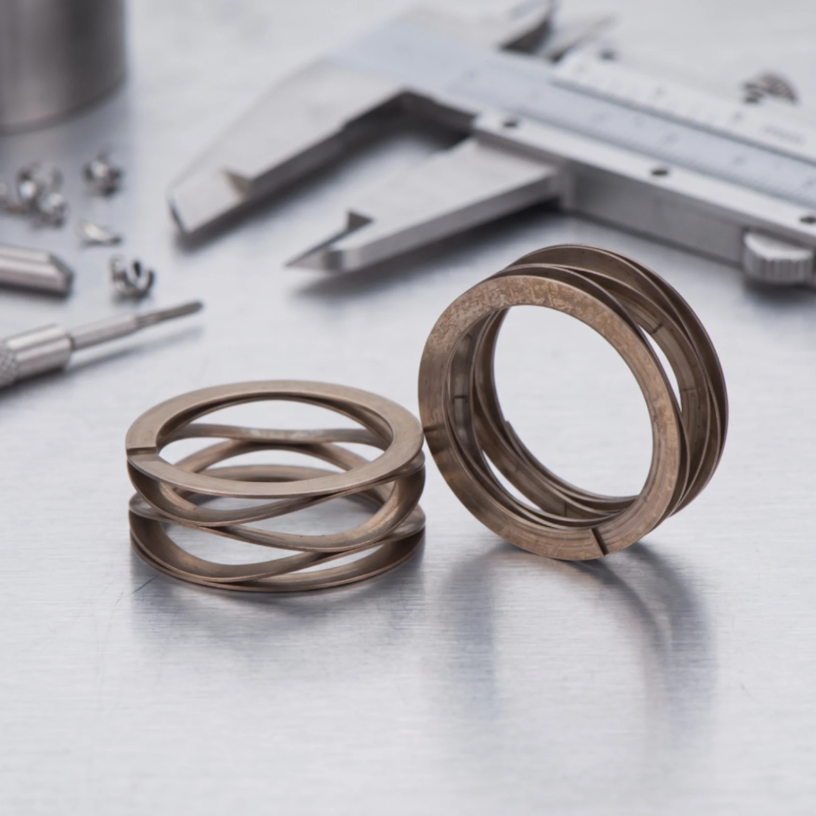 2 Pieces Wave Spring Split-Circle Wave Spring Washer Crinkle Washers Vibration Resistant Hardware Black for Machinists
