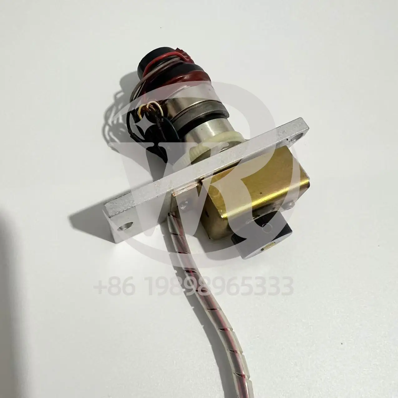 

Оригинальный б/у мотор красочного аппарата IJV-4015-004, запчасти IJV-4015-D04 IJV4015004 для офсетных машин Komori