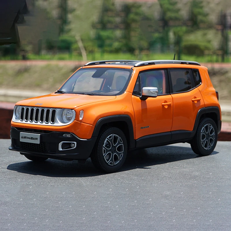 1:18 Scale Diecast Alloy Jeep Renegade Off-road Vehicle SUV Cars Toys Cars Model Classics Adult Souvenir Gifts Static Display