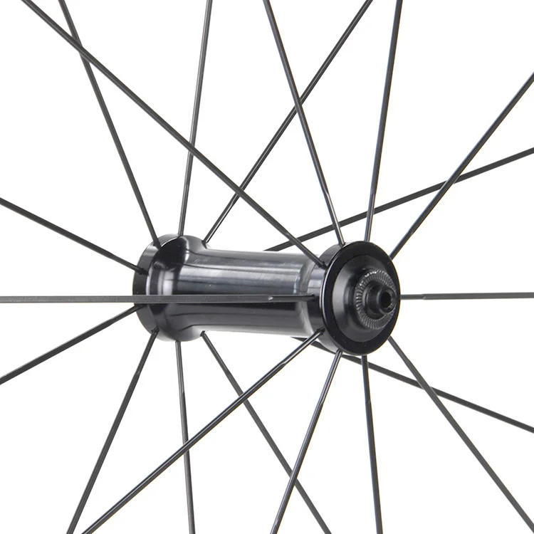 Ruote in carbonio economiche 700C con profondità 35mm, ruote in carbonio leggere con freno a disco, parti di ricambio economiche all'ingrosso per bici da strada
