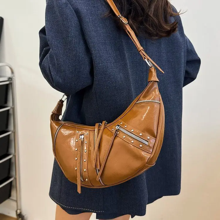 حار فتاة خمر برشام حمل المرأة فاسق جلدية سعة كبيرة نصف القمر حقيبة كتف السيدات الموضة العصرية Y2k حقيبة كروسبودي جديد #3