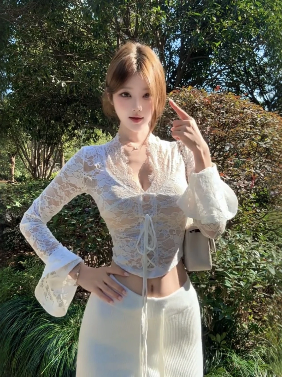 

Pure Desire Sexy Lace irt Long Sve T-irt Women Spring Autumn Slim Waist ort Bell Sve Top Korean Sle Commute Wind