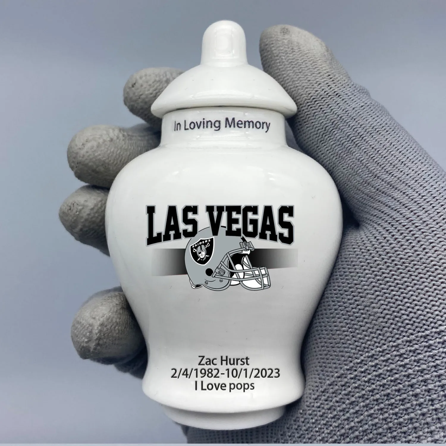 Mini Urn for Las Vegas Raiders-themed Logo Urn.Please send me the customization information - name/date and number on the urn!