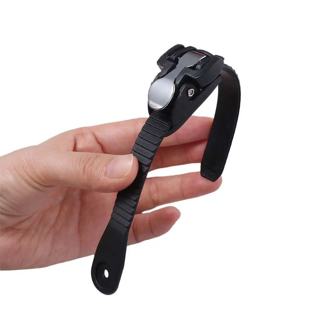 固定ストラップ スケートシューズストラップ 調節可能な交換部品 ローラースケートシューズバックル 合金プロフェッショナルスケートシューズバックル