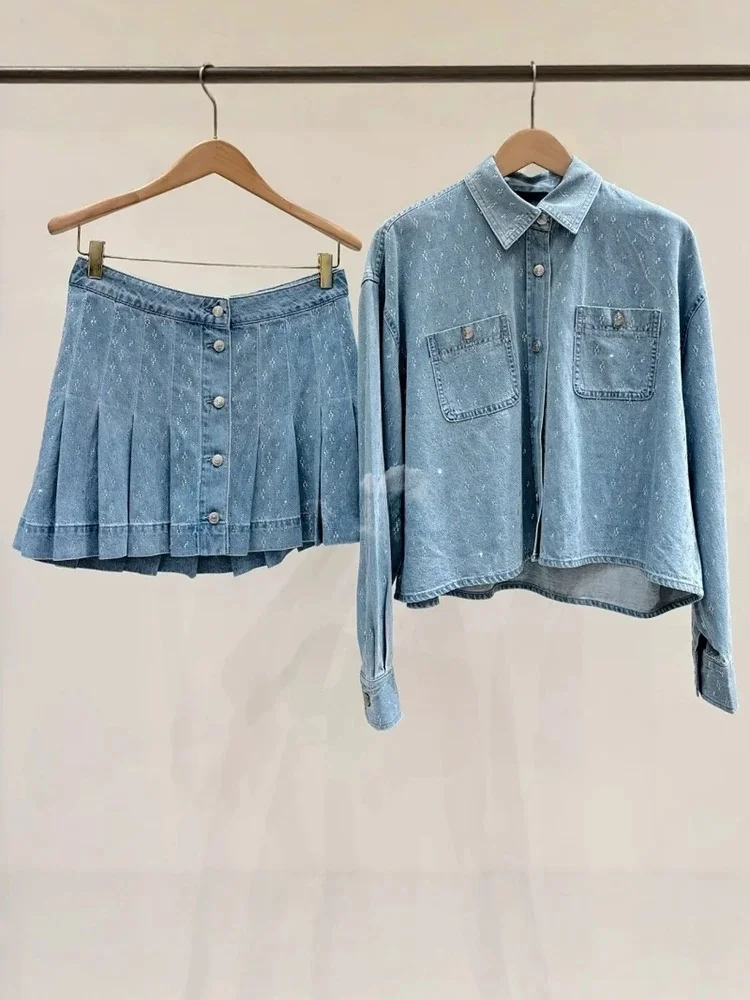 طقم بناتي كاجوال بأكمام طويلة من M Home لبداية الخريف، قميص دينيم أزرق مغسول بأكمام طويلة مزين بالماس وفضفاض #3