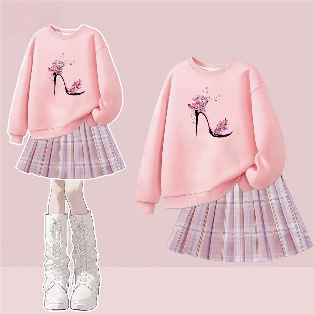 Zweiteiliges Rock-Set im Preppy-Stil für kleine Mädchen, Sweatshirt mit Rundhalsausschnitt und Blumenmuster, hoher Absatz, kariertes Faltenrock-Set, Frühlings- und Herbstoutfit