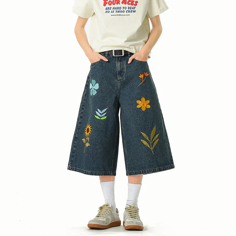 

Vintage Floral Embroidery Denim Knee Length Shorts Men's Denim Trousers Summer Trend Fashion Loose Straight Wide-leg Shorts