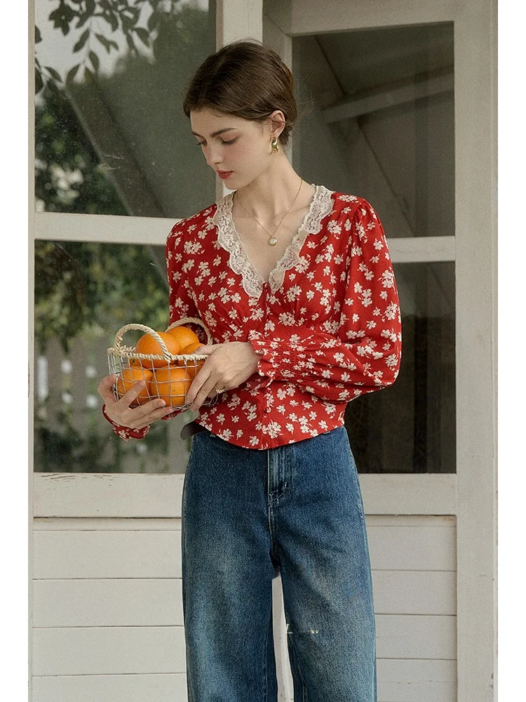 

SimpleRetro Floral Story Red Lace V-Neck Short Sleeve Women's Shirt Spring Long Sleeve Floral Print Polyester Fiber 100%