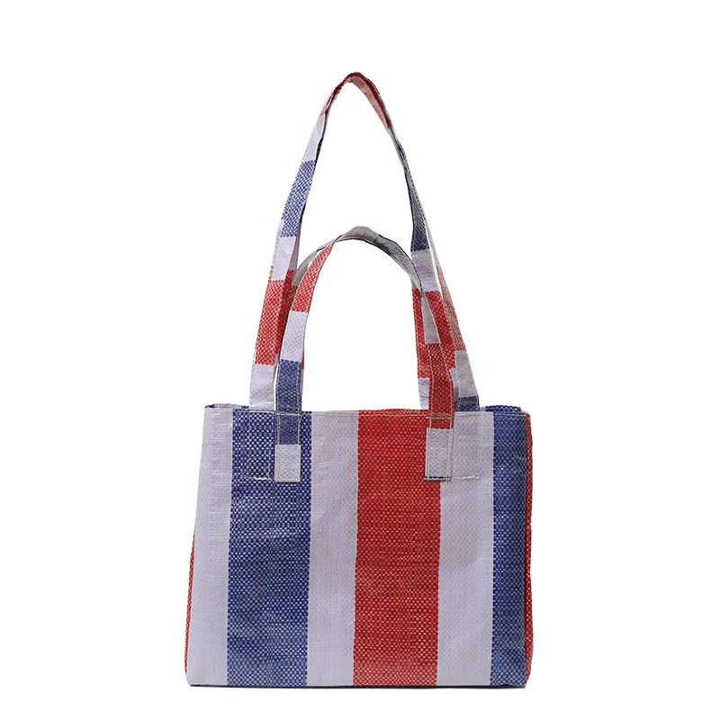 

Повседневная женская сумка-тоут из ПВХ с цветными блоками и пэчворком, большая вместительная полосатая плетеная сумка через плечо в стиле ретро, универсальная для шопинга и путешествий