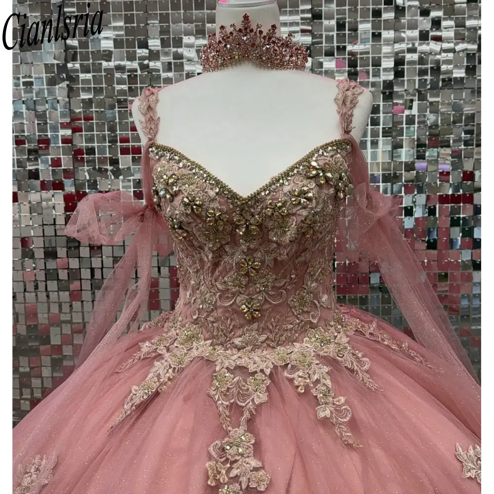 Vestidos De quinceañera con cuentas De cristal rosa, vestido De baile con tirantes finos, Apliques De encaje, 15 Años