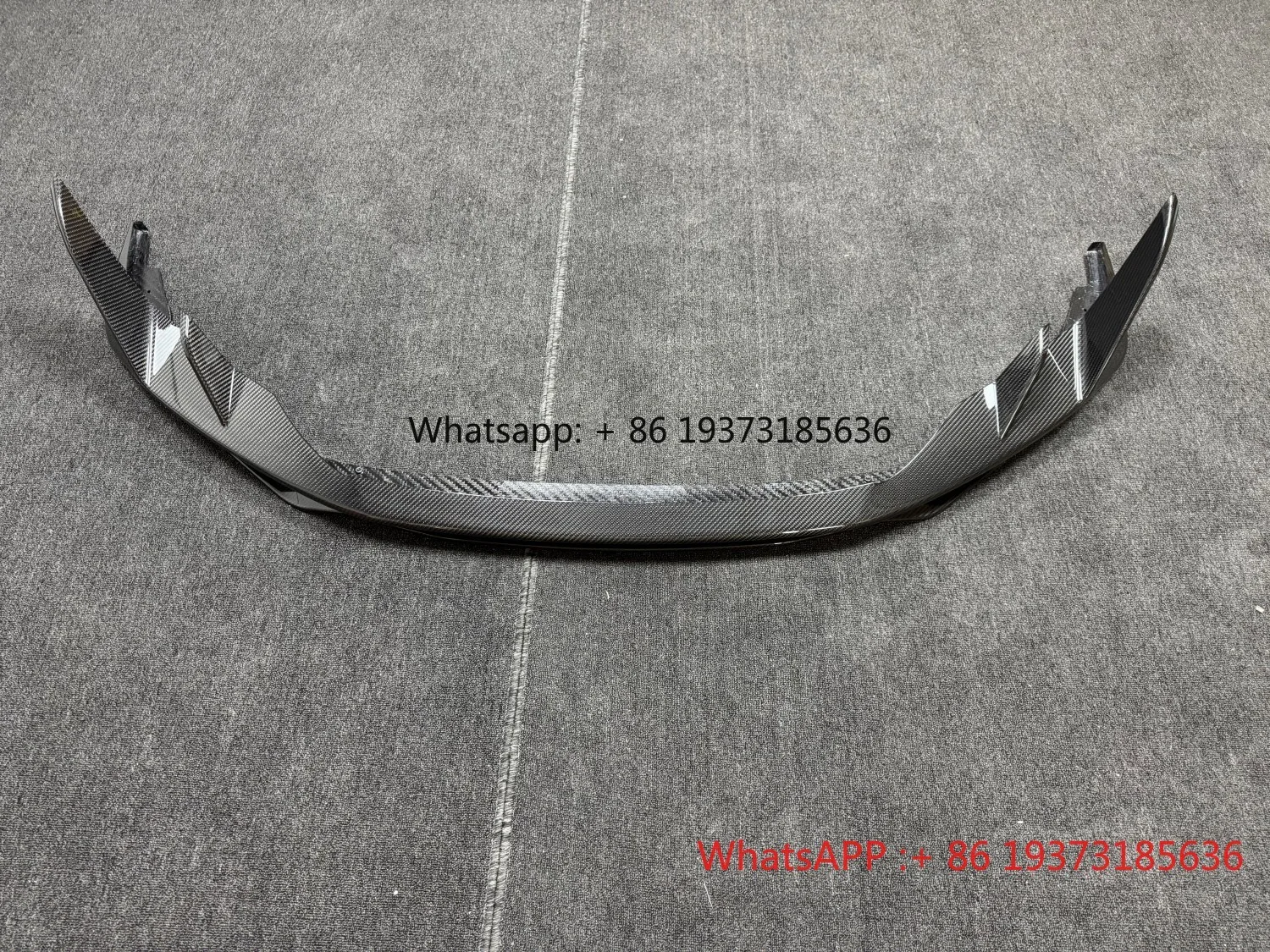 Hochwertiger Auto-Stoßstangentrenner, geeignet für die Frontlippe aus Kohlefaser im Audi R8-Kappenstil