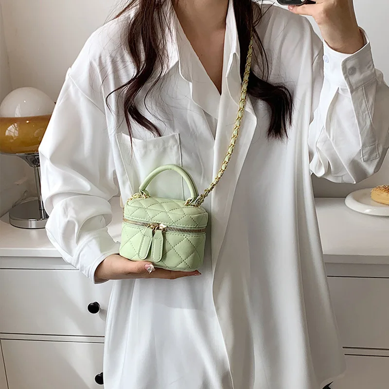 Qunq Fashionable Lingge Embroidered Thread Primary School Girl\'s Square Crossbody Metal Chain Handbag