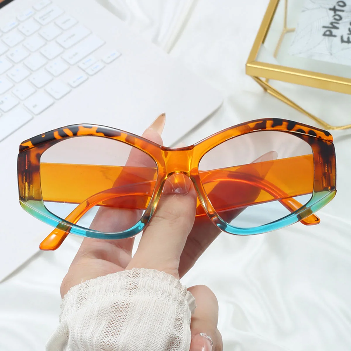 Cat's Eye Contrast Sunglasses Female Diamond-shaped Large Box Polygon Sunglasses Sunscreen Advanced Sunglasses