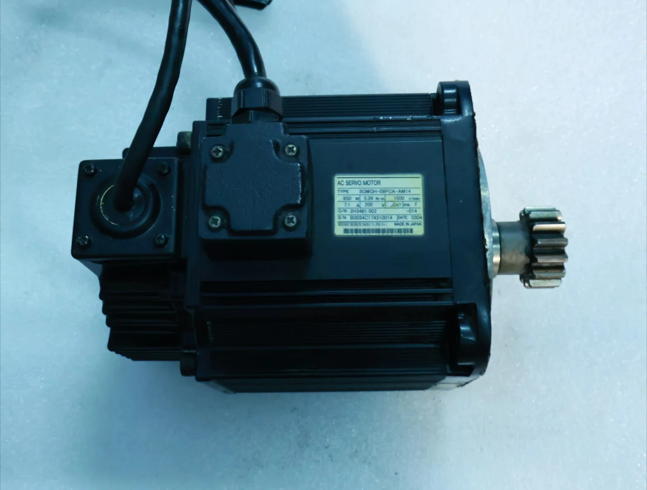 Used SGMGH-09PCA-AM14 For Yaskawa SGMGH-09PCA-AM14 AC Servo Motor