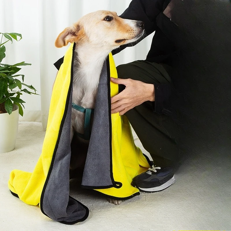 

New Pet Dog Absorbent Towel Microfiber Dog Bathing Towel Dog Bathrobes Wiping Cloth