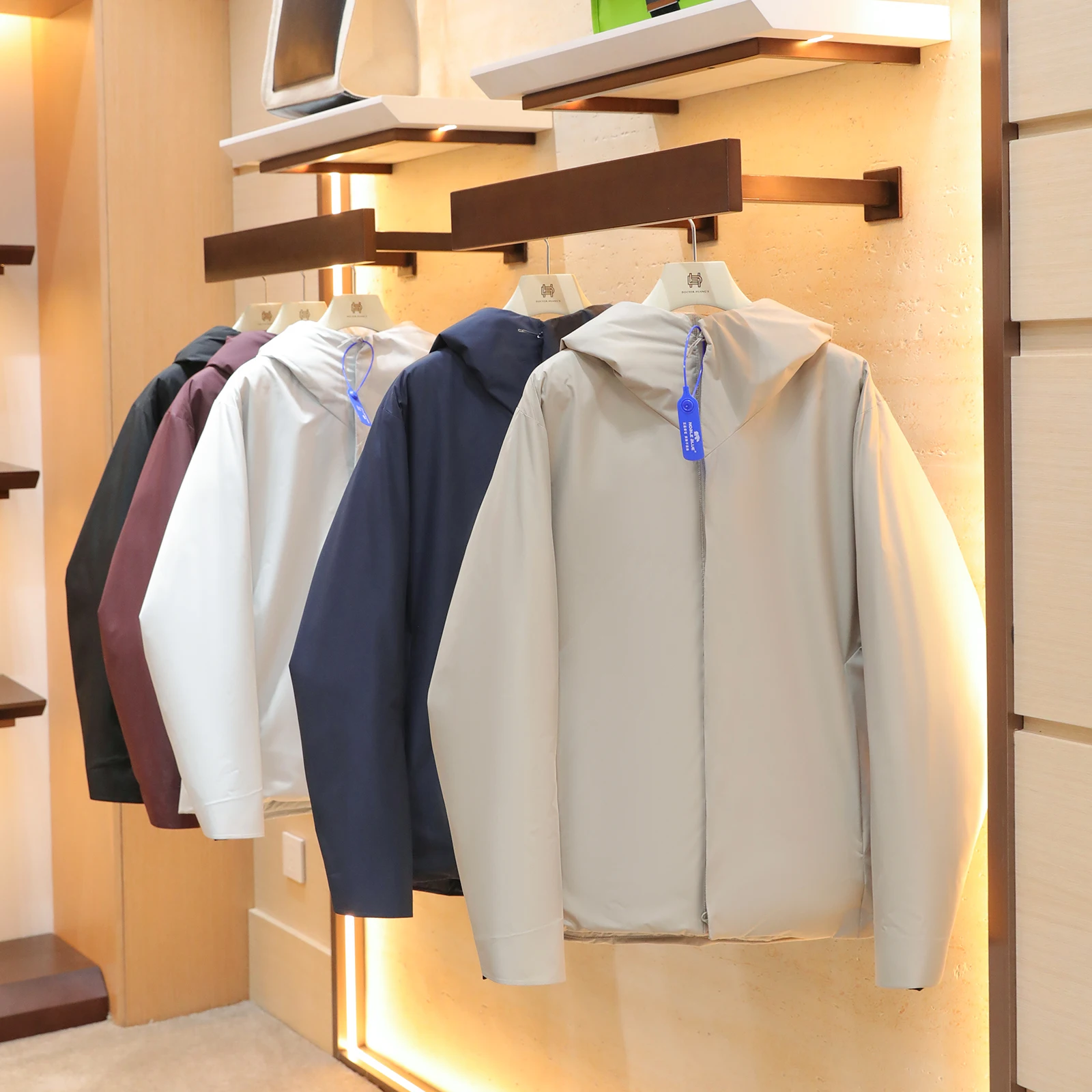 

Высококачественная мужская байковая уличная пуховая куртка с защитой от футболки, осень-зима, новая серия Sle Polar Region, ветрозащитная наполнитель, белая D...