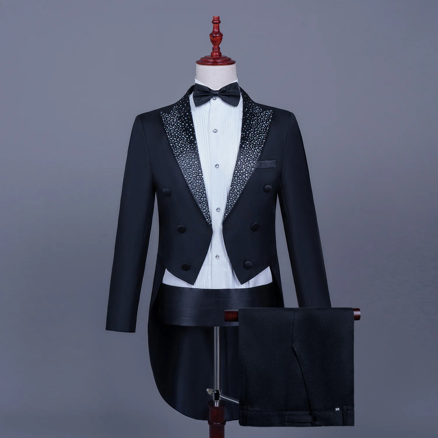 Black White Men's Tailcoat Suits Crystal Rhinestones Collar Tuxedo 2-Pieces Set Singer Magician/Vocalist Conductor Clothing Suit