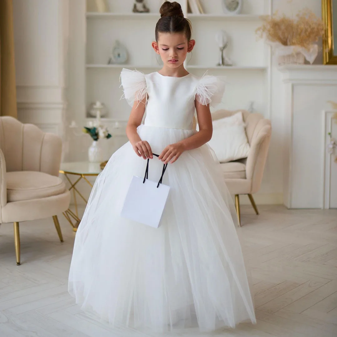 

Customized Flower Girl Dress White Satin Tulle With Bow Feather Shoulder For Wedding Birthday Prom Banquet Holy Communion Gown