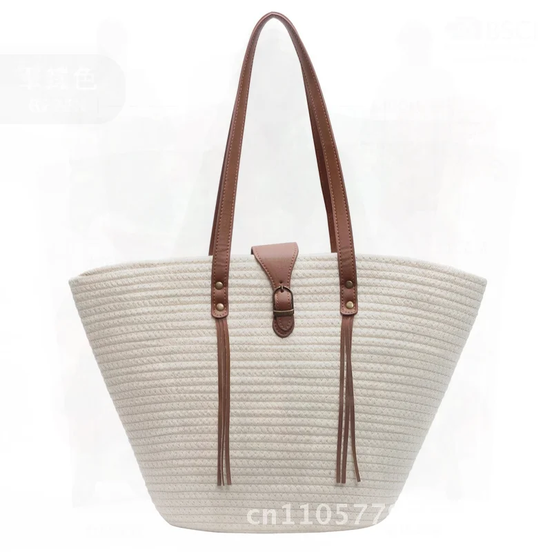 

2025 Women's Casual Fresh Style Woven Straw Tote Bag Large Capacity Underarm Beach Commuter Food Basket Urban Minimalist White