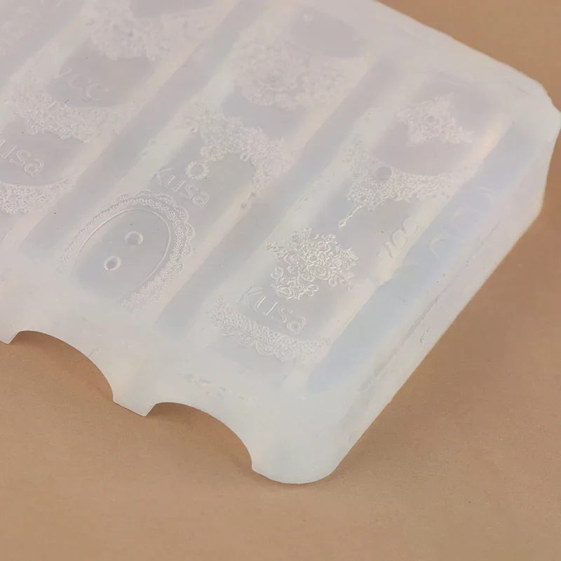 Forma do paznokci z przezroczystej koronki dla kobiet, silikonowy szablon do paznokci z wytłaczanym wzorem koronki, profesjonalna forma do manicure, rękodzieło DIY, do codziennego użytku.