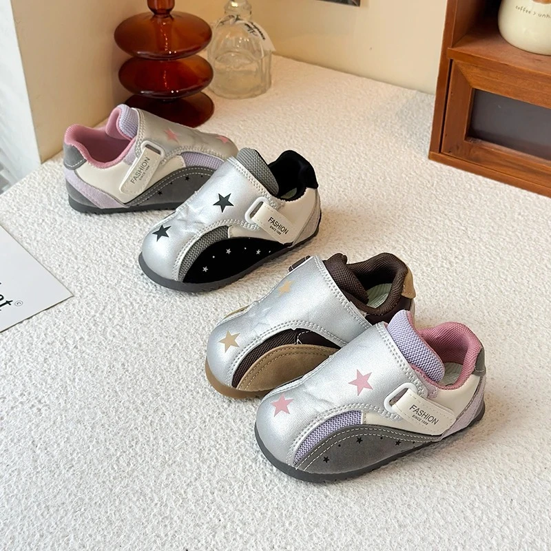 

2026 Spring New Children's Shoes Fashion Star Pattern Color Combination Children's Casual Shoes Soft Anti slip Casual Shoes