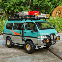 1:24 Mitsubishi Delica Off Road Four Wheel Drive MPV Diecast Alloy Metal Car Model Sound & Light Classic Simulation Collectibles