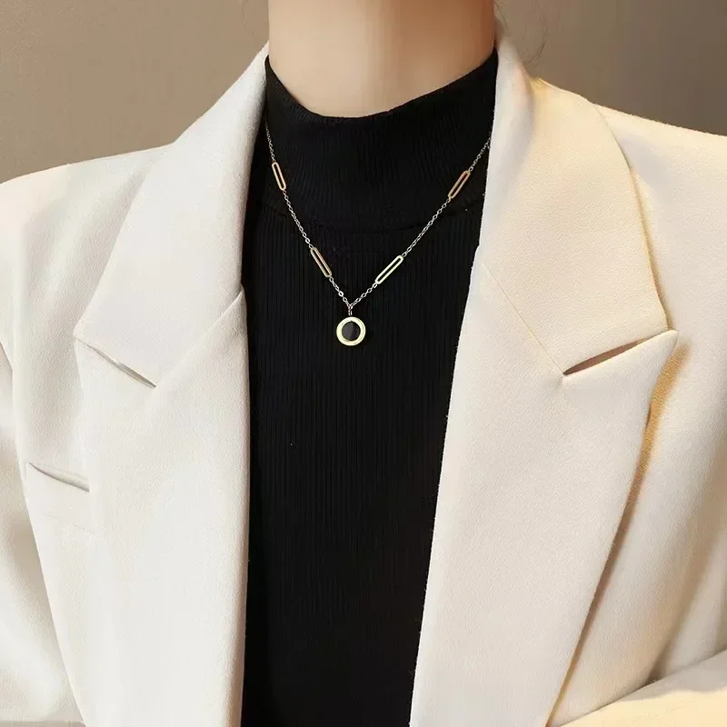 Classic Fashion Titanium Steel Roman Digital Wafer Pendant Necklace 2023 Fashion Jewelry Accessories Party Women's Sexy Necklace