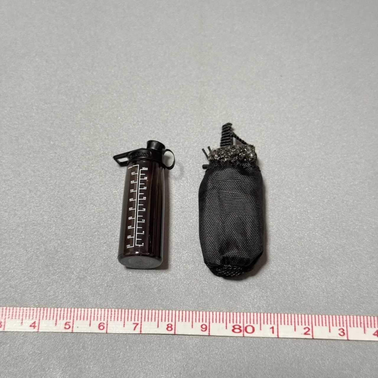 

HRT06MM 1/6 Scale Soldier Kettle Set Model for 12''Hostage Rescue Team