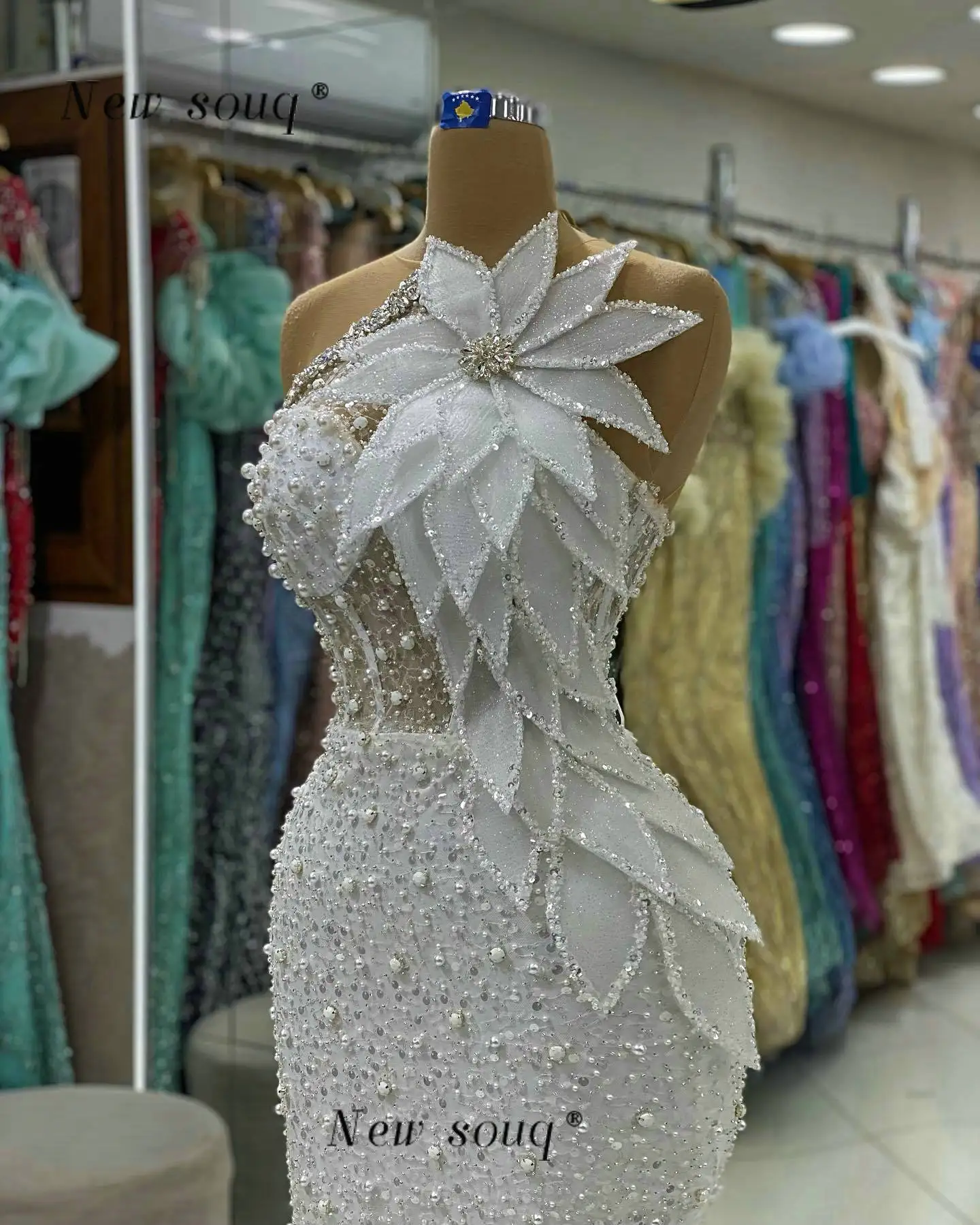 

White Long Glitter Mermaid Sleeveless Evening Dresses Fashion 3D Leaf Design Beaded Sexy Corset Wedding Engagement Party Gowns