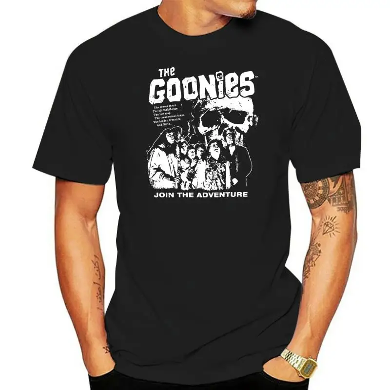 Goonies Cast Men's T-Shirt Movie Poster Art Tee New Arrival Male Tees Casual Boy T Shirt Tops Discounts Top Tee Plus Size