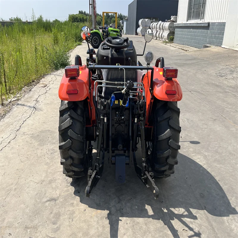 เครื่องจักรกลการเกษตรรถแทรกเตอร์50HP รถแทรกเตอร์ฟาร์มขนาดกะทัดรัด