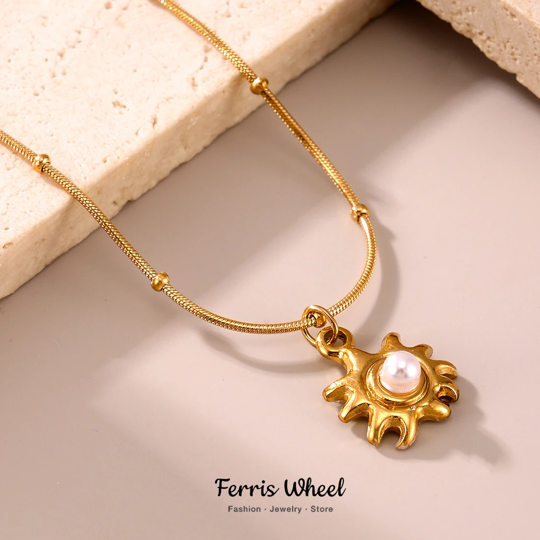 Noria para mujer, colgante con incrustaciones de perlas de imitación en forma de sol, cadena chapada en oro de 18k de acero inoxidable, accesorios para collar