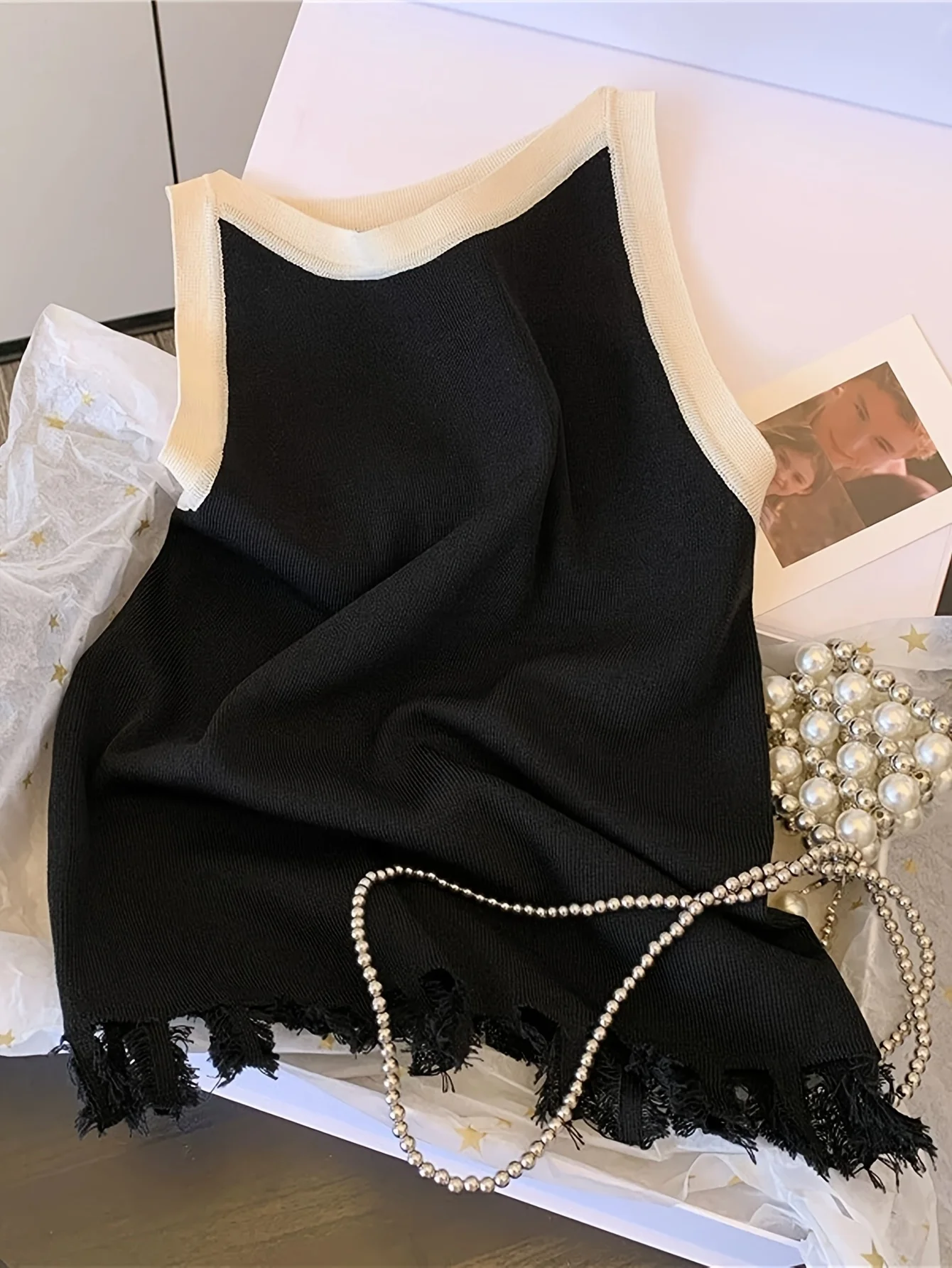 Women Contrast Trim Ribbed Knit Camisole Top Fringe Hem Sleeveless Slim Fit Cropped Casual Summer Y2K Streetwear All Season