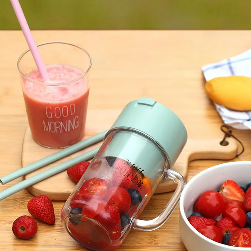 Small home juicing cup portable electric juicer multifunctional juice cup portable cup can crush ice 6 blades340ML