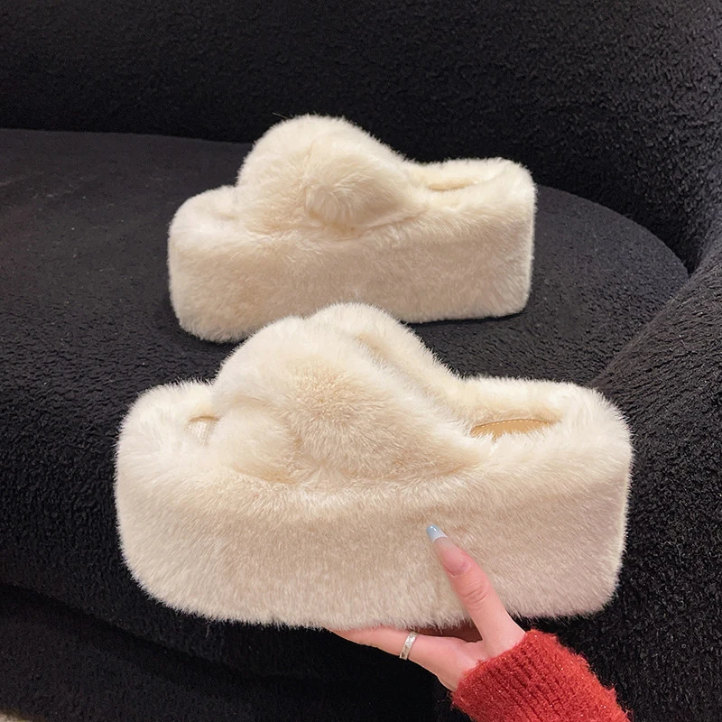 

Woman Ladies Fur Luxury Fluffy Plush Slipper for Women House Soft Fuzzy Platform Indoor Casual Winter Home Warm Female Shoes