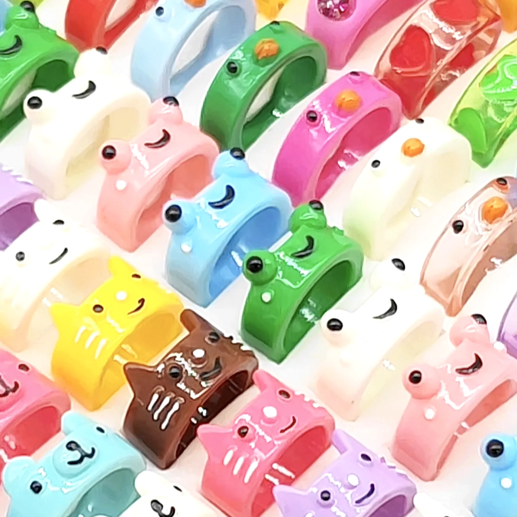 20pcs/Lot Mix Cute Animal Cartoon Crystal Resin Rings For Women Children Fashion Sweet Smile Cat Frog Charm Party Gift Jewelry