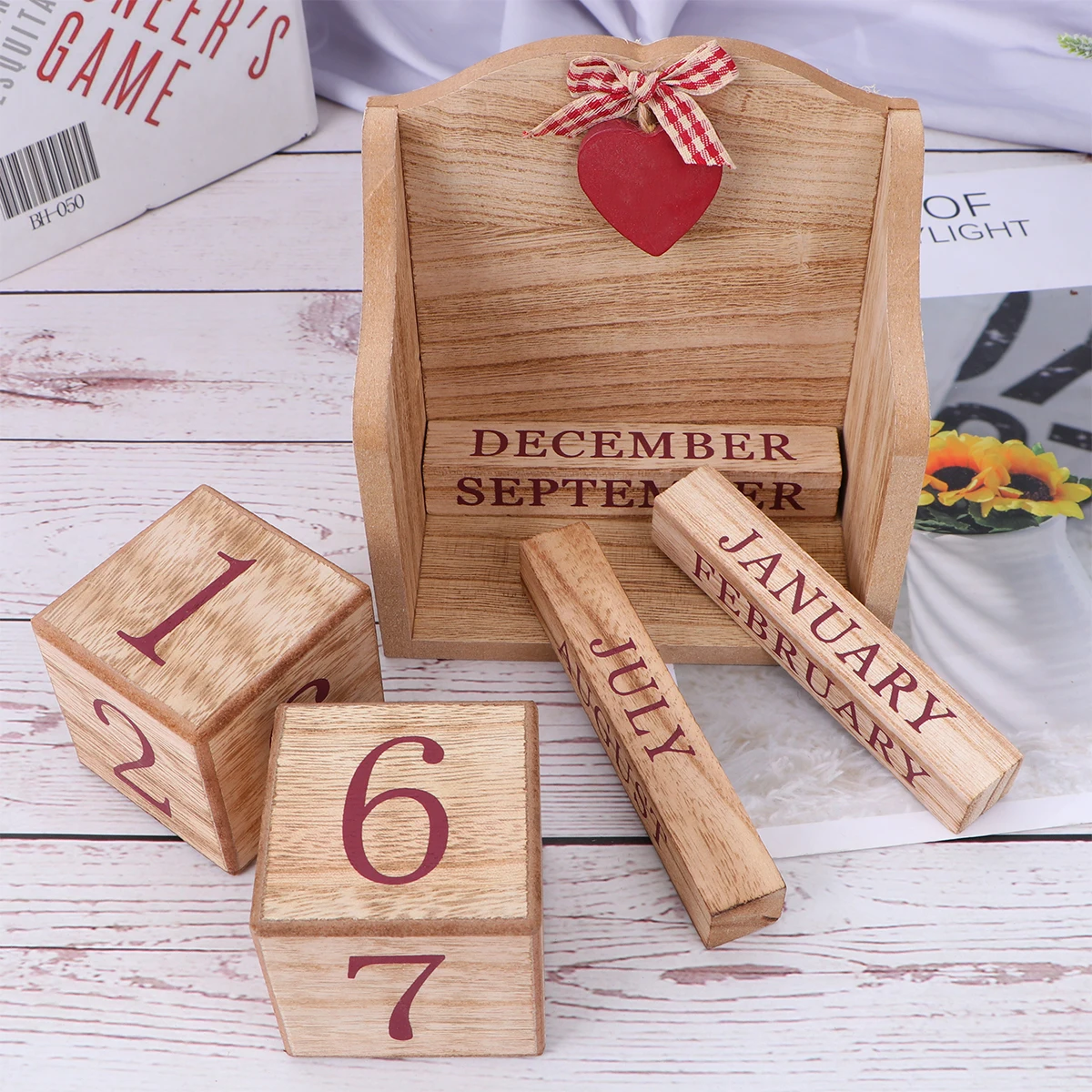 

1Pcs Wooden Perpetual Calendar European Rural Style Red Desktop Ornament Creative Home Office Decoration Photography Prop