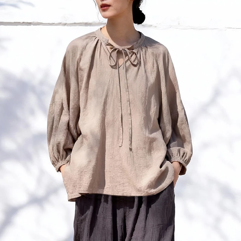 

Женские хлопково-льняные повседневные блузки, новинка 2026 года, летние, простой стиль, V-образный вырез, однотонные, свободные, удобные женские топы-рубашки M2474