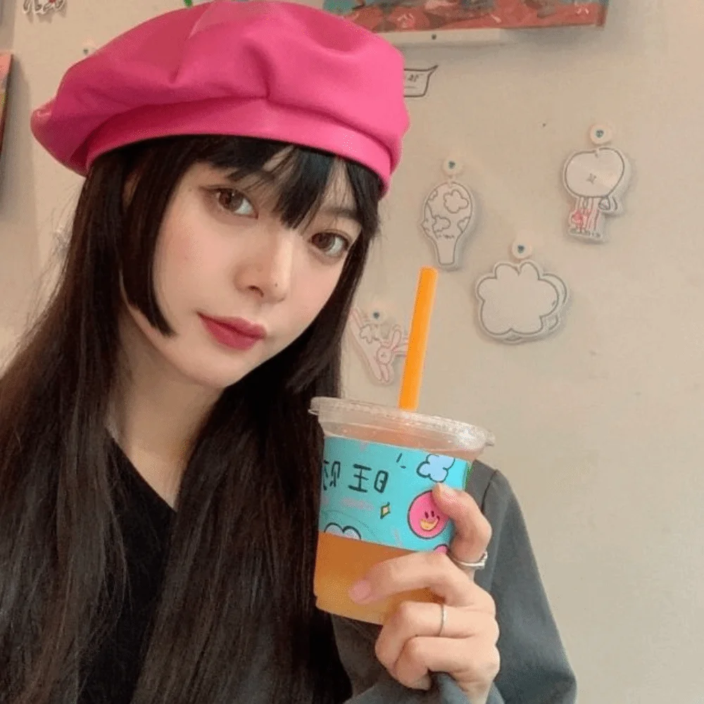 

Personality Solid Color PU Beret Retro British Style Flat Top Korean Y2K Artist Hat Outdoor